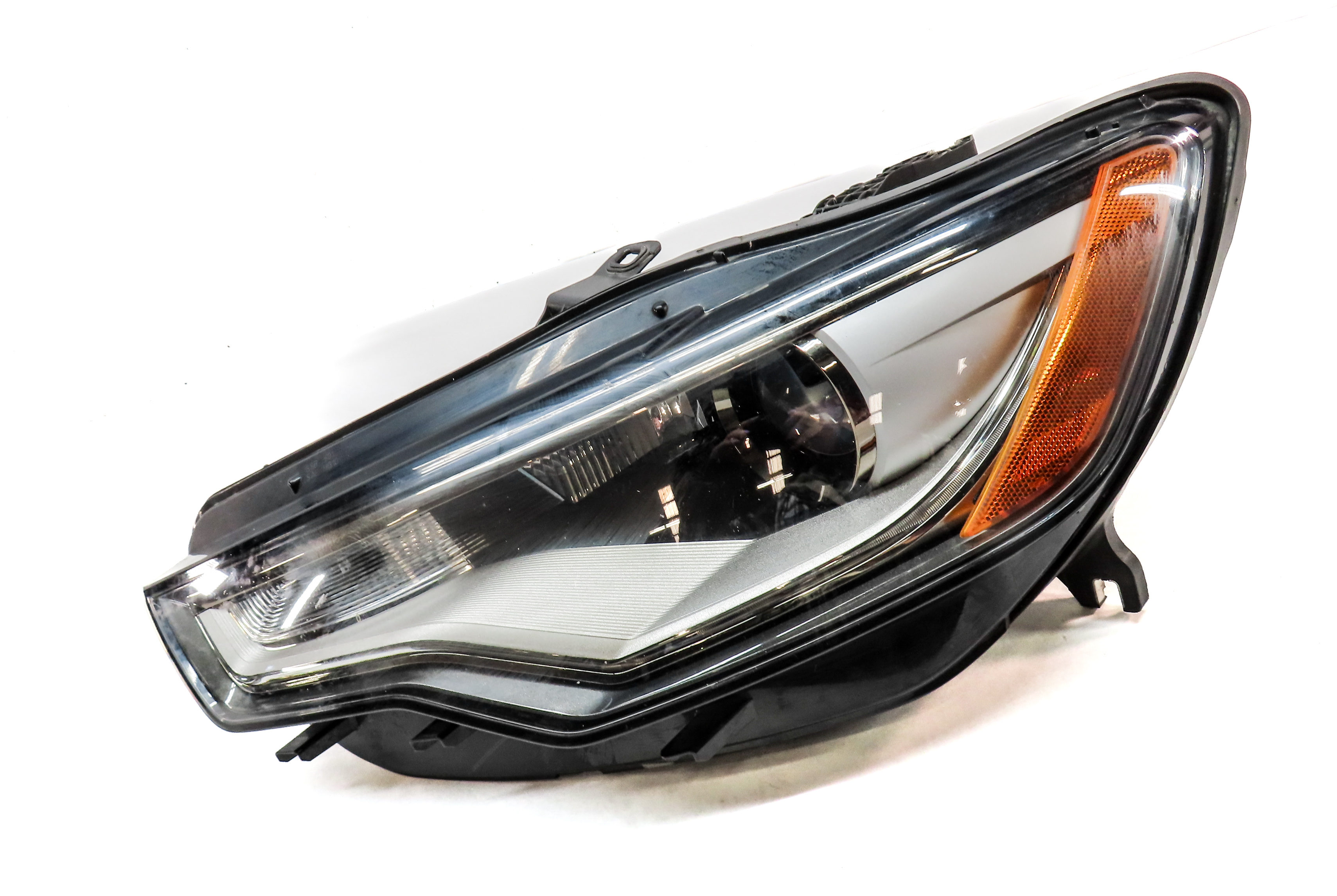 12-15 AUDI A6 (C7) LEFT FRONT DRIVER XENON HID HEADLIGHT LIGHT LAMP (NON AFS) — exact item pictured